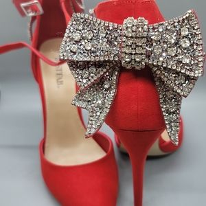 Women's Exquisite Red Pump